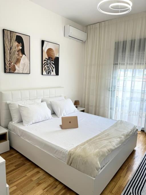 Sol Apartments - 2 Bedrooms Shkodër Extérieur photo